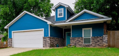 Photo of 1912 Belzise Terrace, Fort Worth, TX 76104 (MLS # 21302062)