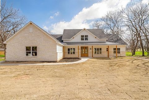 6705 Westover Drive Granbury TX 76049