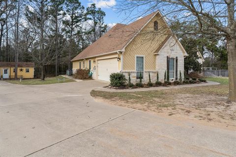 Tiny photo for 12170 Copper Court, Tyler, TX 75706 (MLS # 21197855)