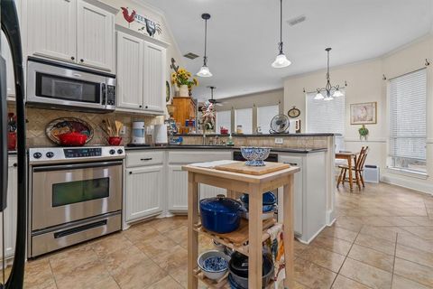 Tiny photo for 12170 Copper Court, Tyler, TX 75706 (MLS # 21197855)