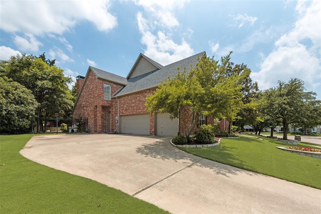 808 Country Club Drive