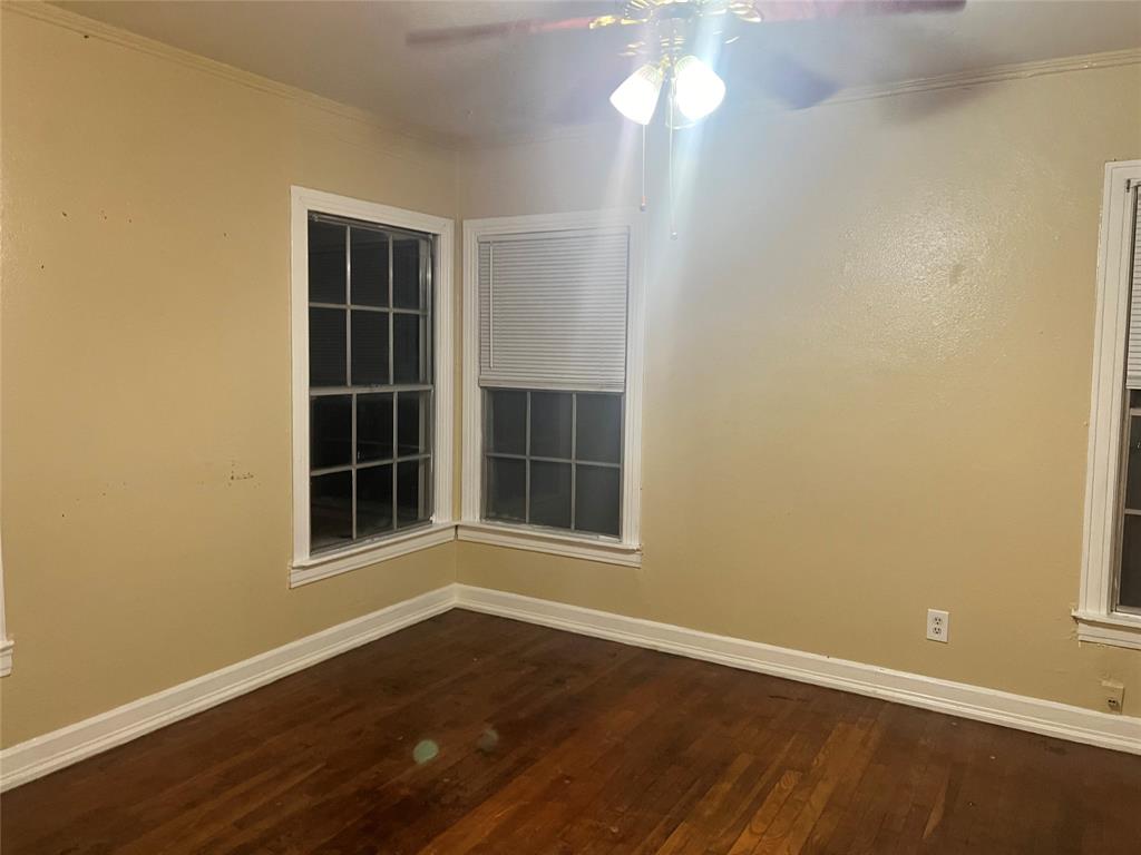 James Saunders Abstact - Land