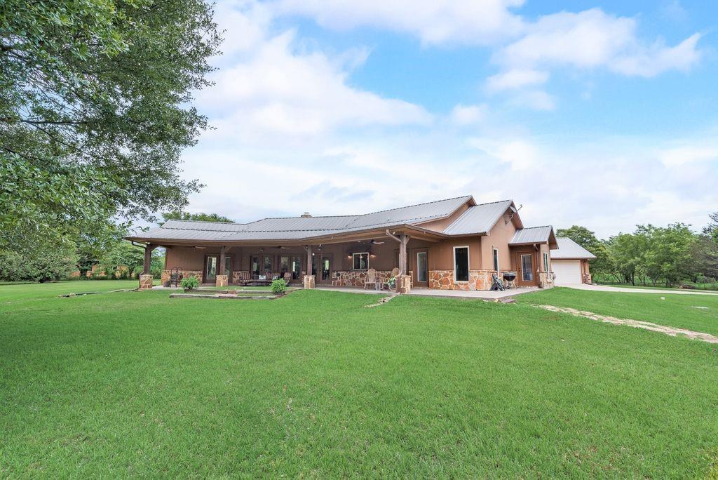 525 SE County Road 2218