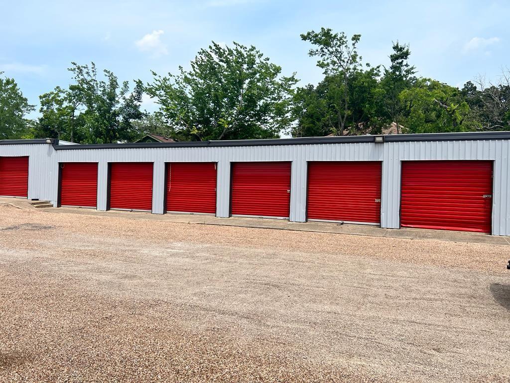 3818 N Town East Boulevard