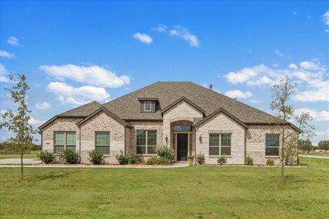 Photo of 8200 Honeywell Avenue, Greenville, TX 75402 (MLS # 21398775)