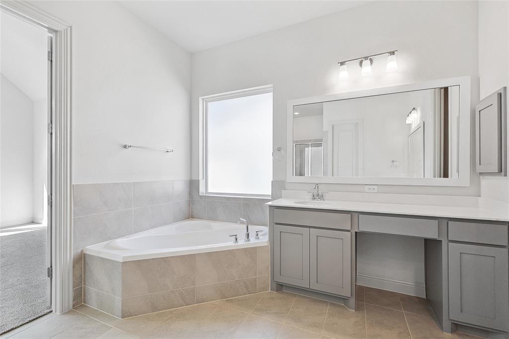 Lakeshore Bluffs - Residential