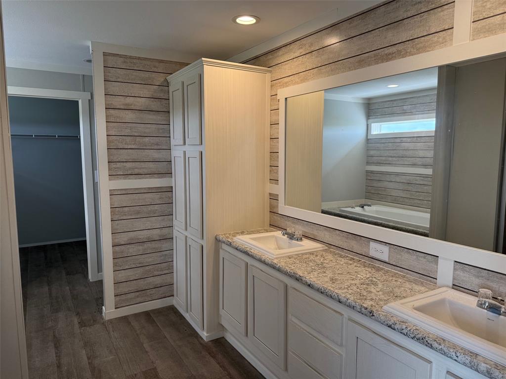 Rella Acres - Residential