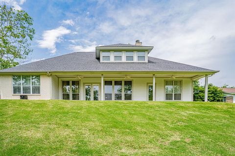 A home in Granbury