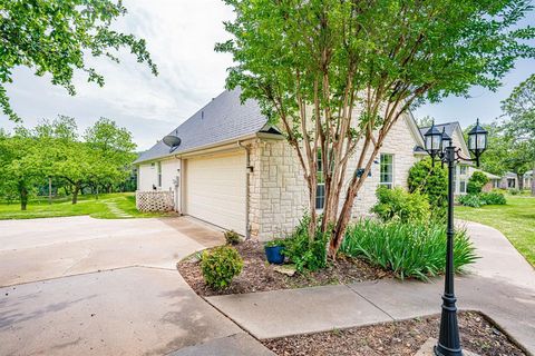 A home in Granbury