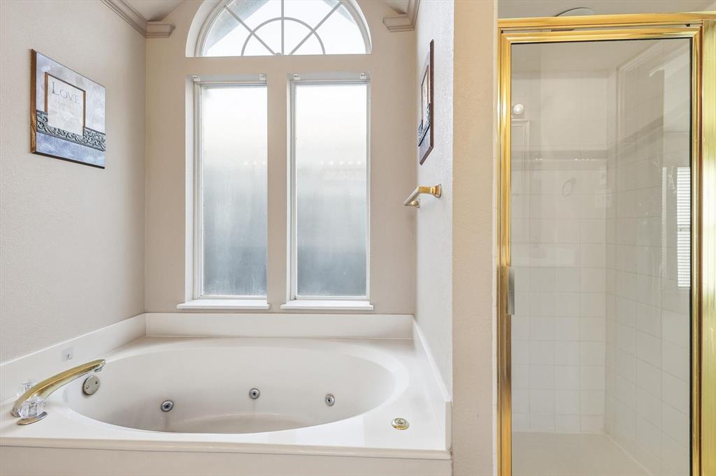 Tiverton Oaks Estates - Residential