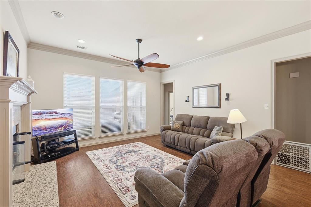 Tiverton Oaks Estates - Residential