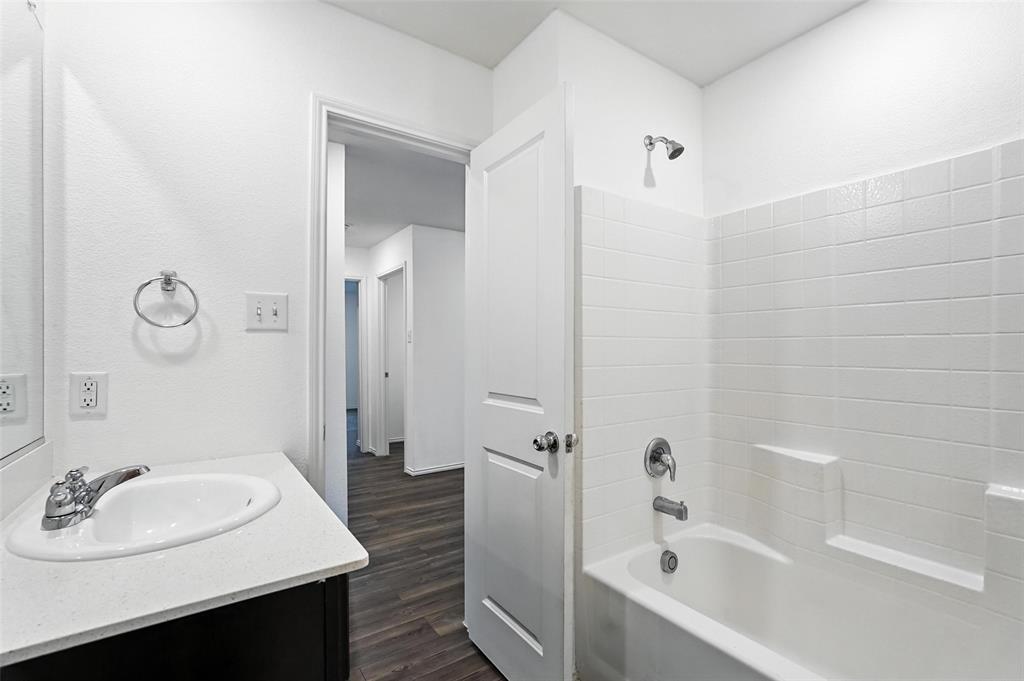 Bridgewater Ph 1b - Residential Lease