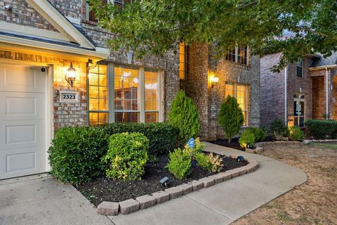 2323 Everton Drive Arlington TX 76001