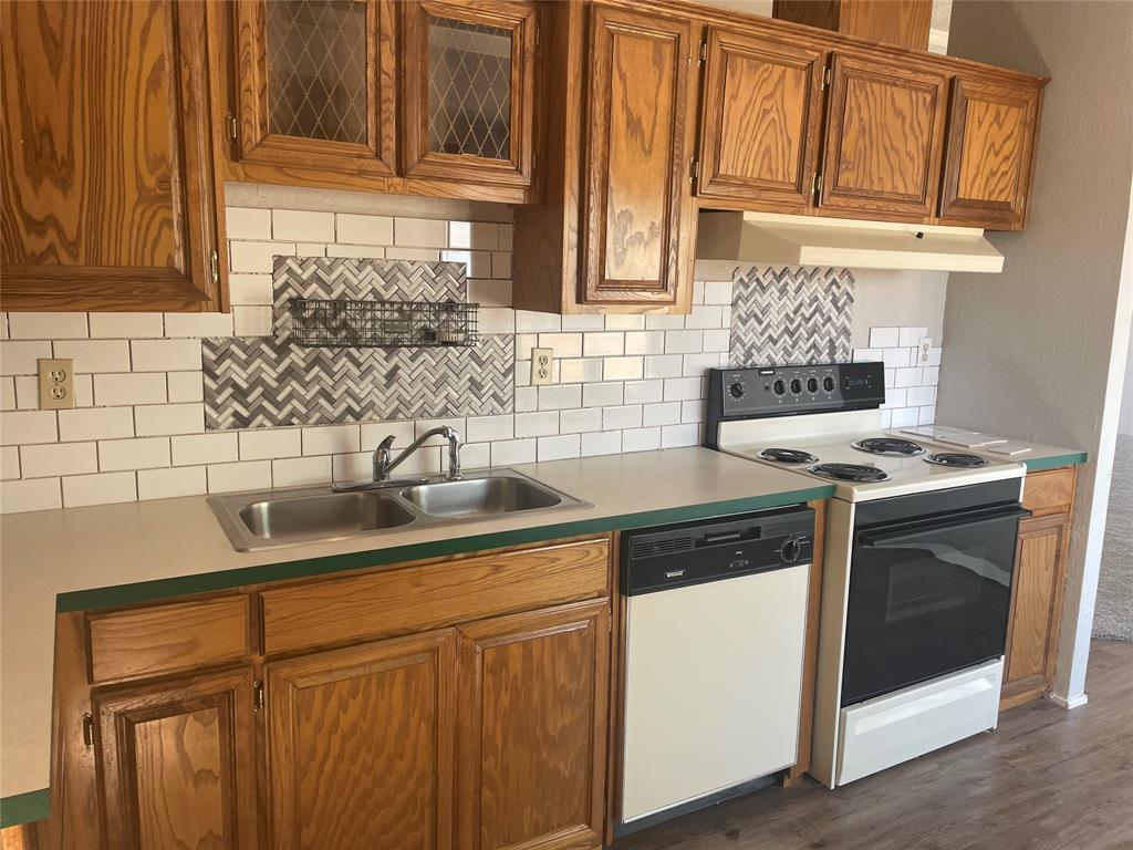 Vali Hai Estates - Residential Lease