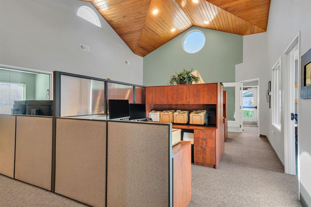 Double Y Wooded Estate Add - Commercial Lease