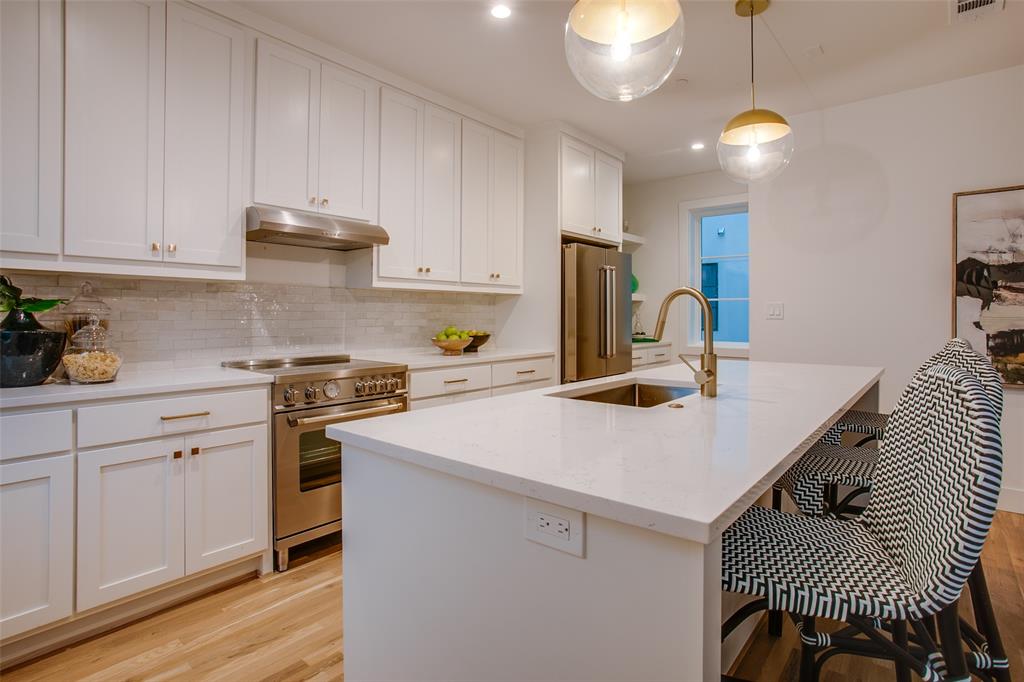 Lakeside - Residential