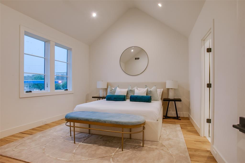 Lakeside - Residential