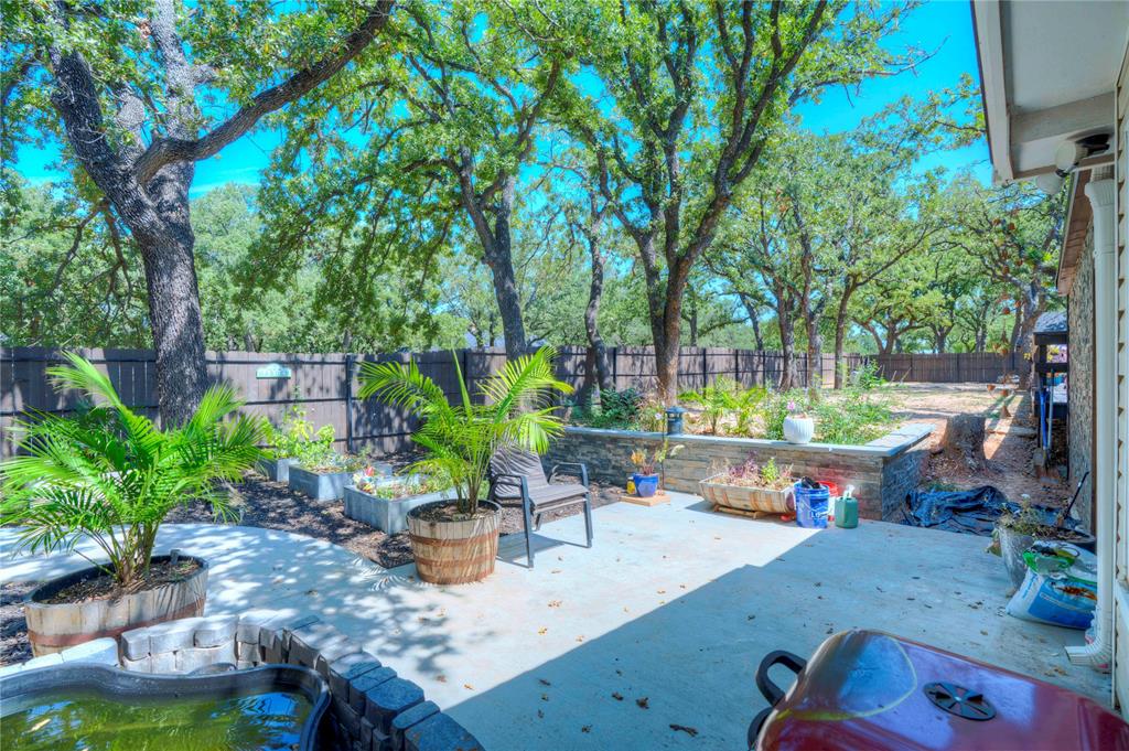 1004 Shady Oaks Drive N