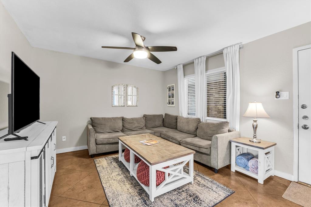 1214 Baylor Avenue 109