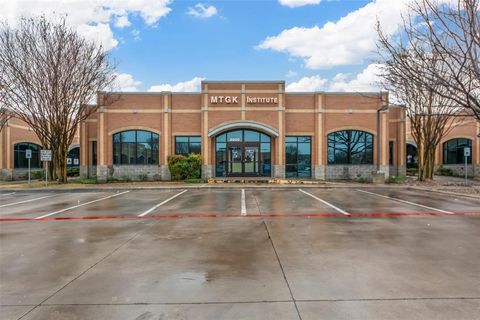 8880 N Macarthur Boulevard 100 Irving TX 75063