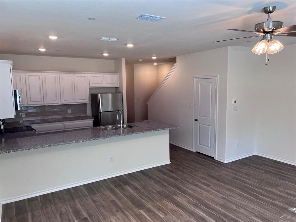 802 S 5 th Street 3