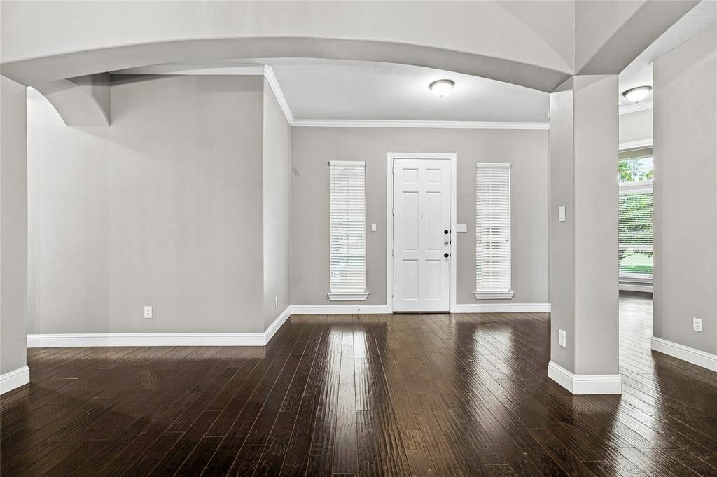 727 Fairfax Lane