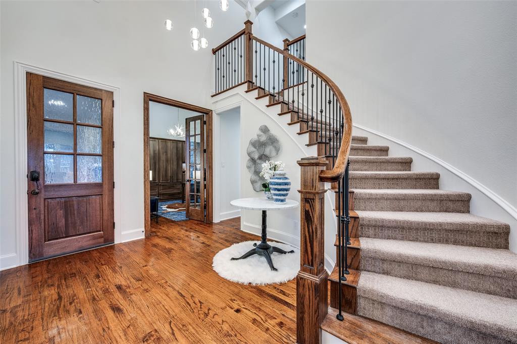 3329 Lochside