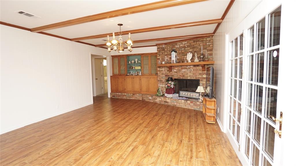 1706 W Shields Drive