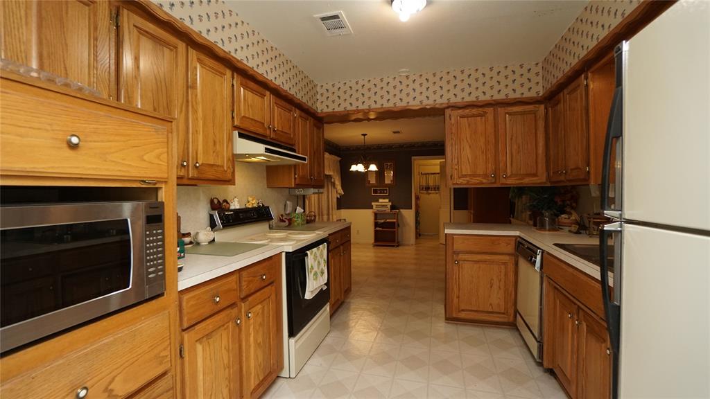 1706 W Shields Drive