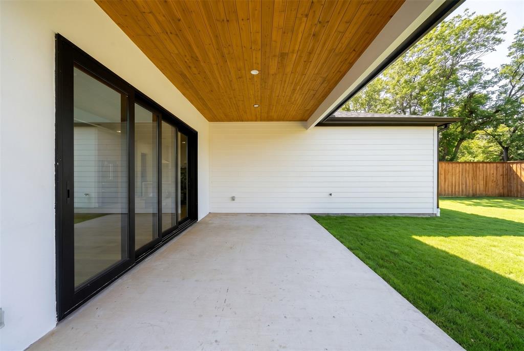 00000523105000000 - Residential