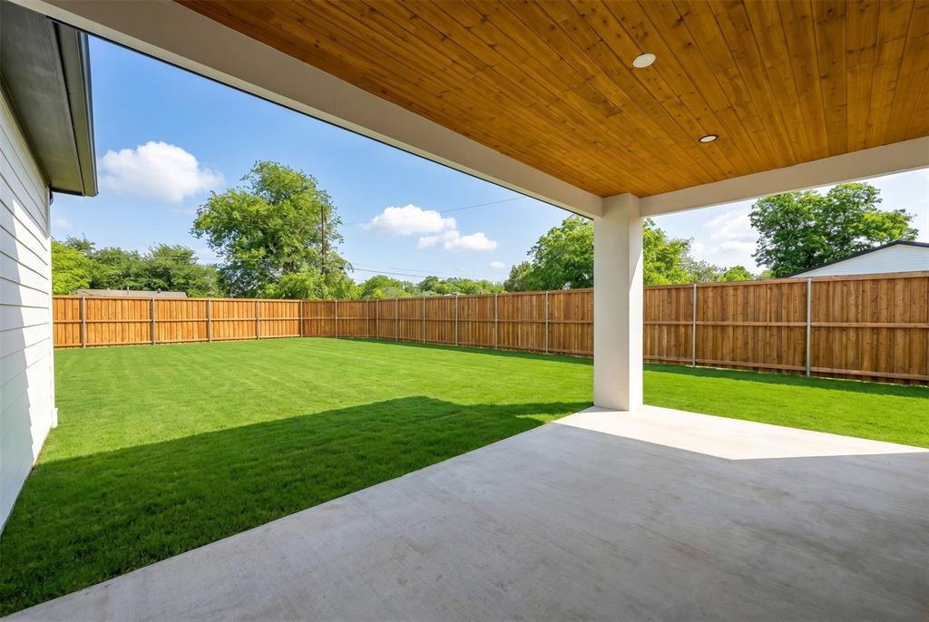 00000523105000000 - Residential