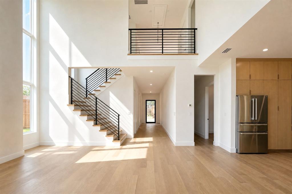 00000523105000000 - Residential