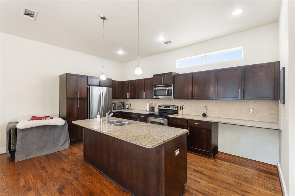 Ross Ave Condo - Residential Lease