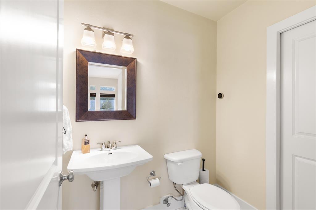 Ross Ave Condo - Residential Lease