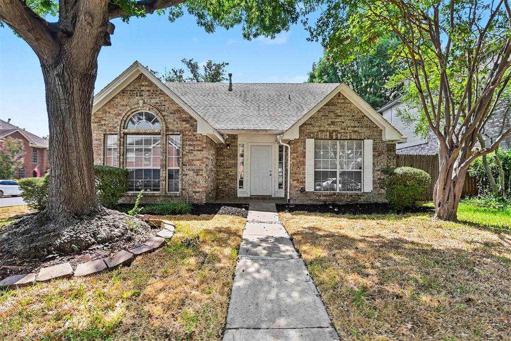 708 Willow Oak Drive