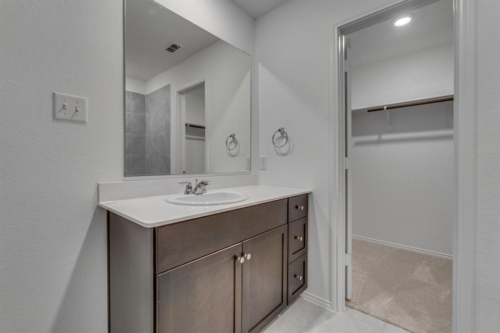 PRESERVE AT HONEY CREEK - Residential Lease