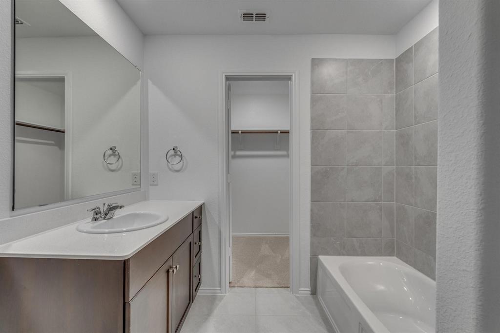 PRESERVE AT HONEY CREEK - Residential Lease