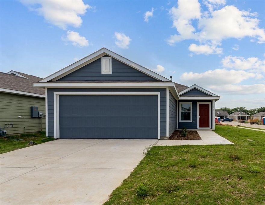 Pretty cozy home located in The Preserve at Honey Creek in McKinney. Tile wood like floor in all living areas and carpet in bedrooms. Chef's kitchen features a gas cooktop. Huge family room is open to the dining area and kitchen. Nice yard with a sprinkler system and privacy fence. Close to schools, shopping and easy access to HWY 75. HOA amenities include parks, playground and a future pool. McKinney ISD! Pet case by case.