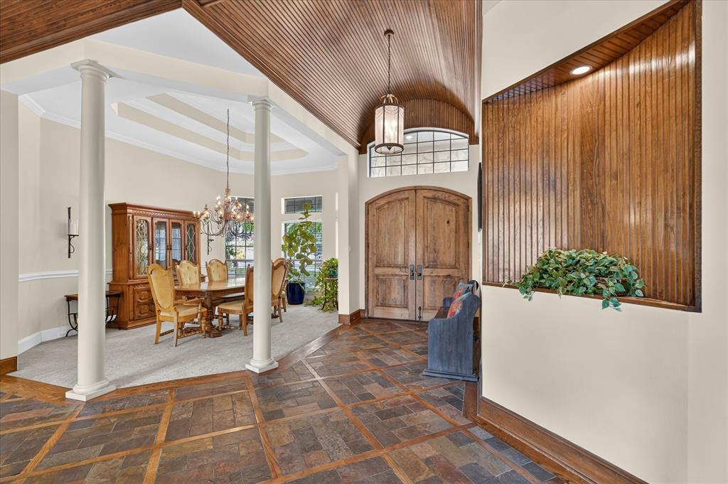 2801 River Bend Trail