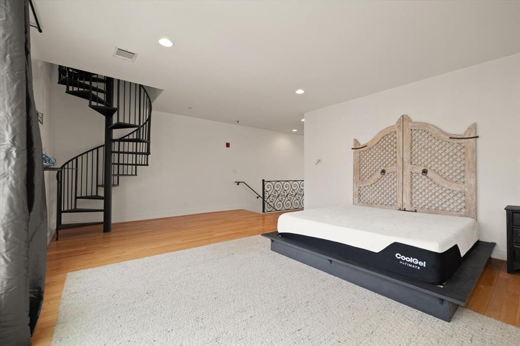 Versailles Condo - Residential Lease