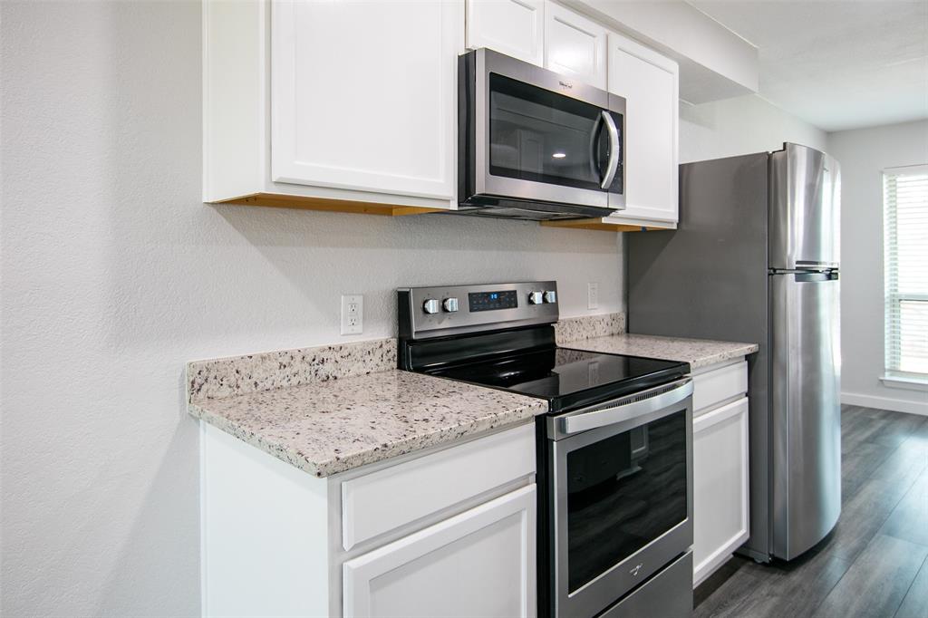 Life Scape Condos Bldg F - Residential