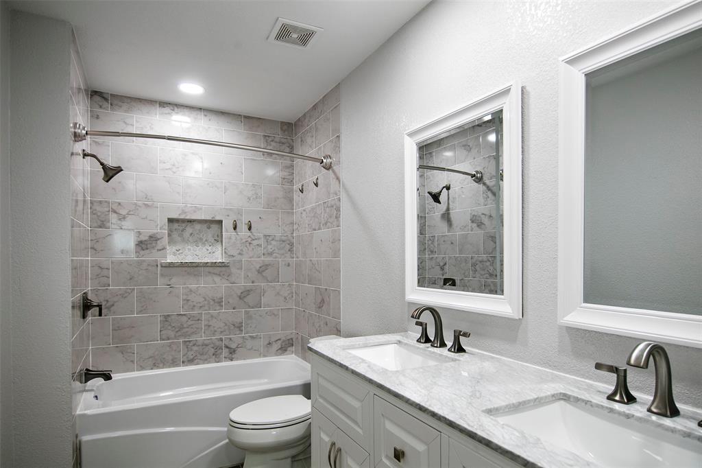 Life Scape Condos Bldg F - Residential