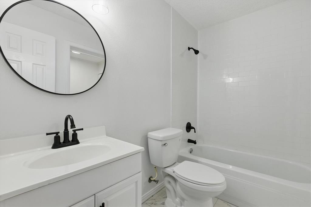 3622 Emerald Drive