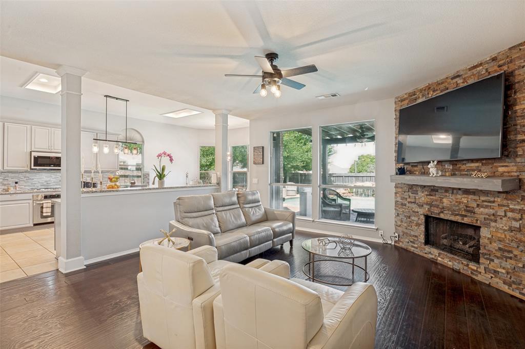 2456 Whispering Breeze Drive