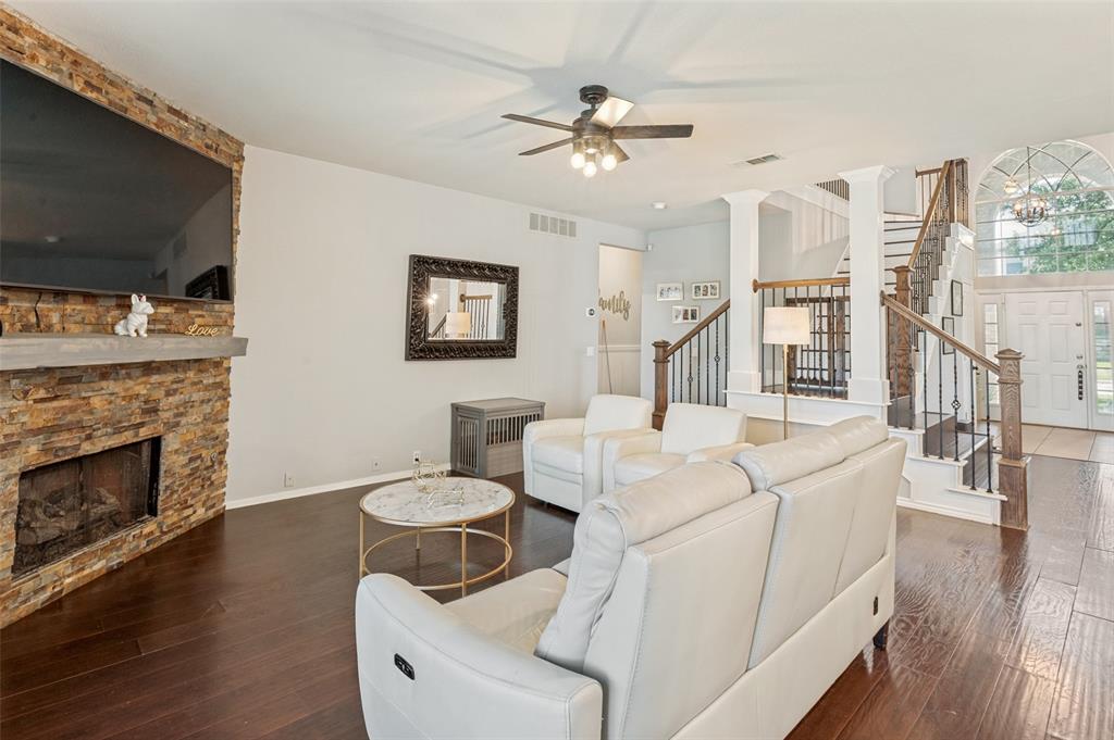 2456 Whispering Breeze Drive