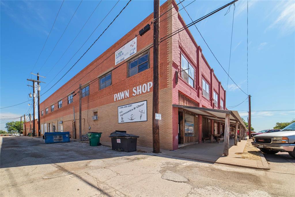 Original Town Coleman - Commercial Sale