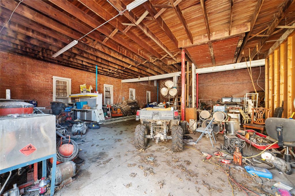 Original Town Coleman - Commercial Sale