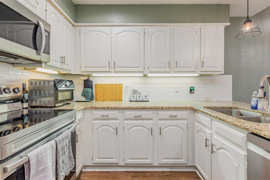 Boardwalk On The Pkwy Condos - Residential