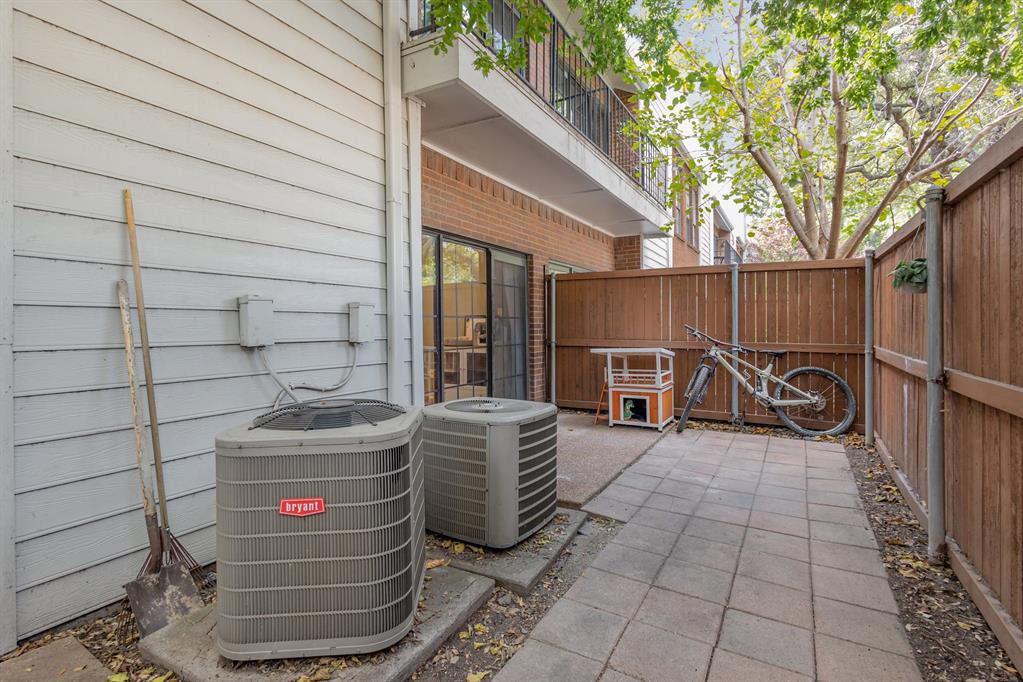 Boardwalk On The Pkwy Condos - Residential