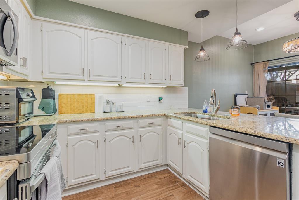 Boardwalk On The Pkwy Condos - Residential